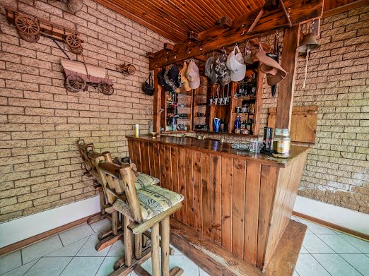 5 Bedroom Property for Sale in Langenhovenpark Free State